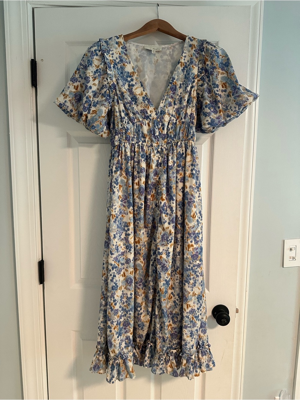 Pinch Floral V-Neck Midi Dress in Blue and Cream with Gold Accents, size small